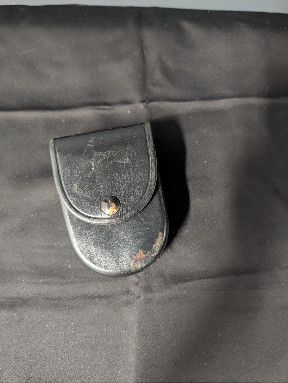 ASP black leather handcuff case
